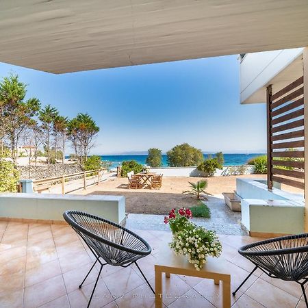 Fluo Seaside Apartment Vathí エクステリア 写真